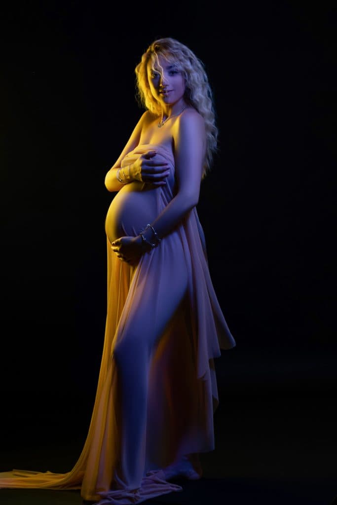 sedinte foto gravide, fotograf maternitate bucuresti, poze artistice gravida, poze bebe, poze gravida, poze gravida bucuresti, poze maternitate, sedinta foto burtica, sedinta foto gravida, sedinta foto maternitate, sedinta foto maternitate bucuresti, sedinta foto nou nascuti, sedinta foto nou nascuti bucuresti, Daniela Balea Photography