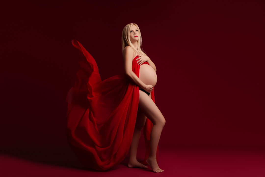 poze-gravida-sedinta-foto-studio-maternity