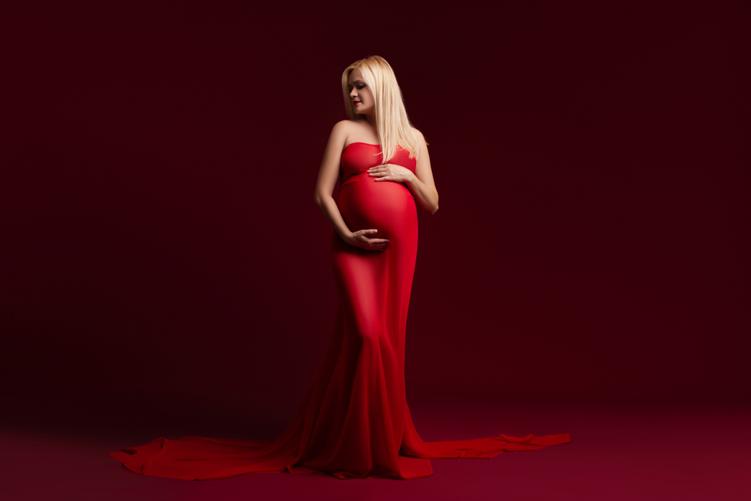 sedinta-foto-gravida-studio-poze-recuzita-pret-fotograf-bucuresti