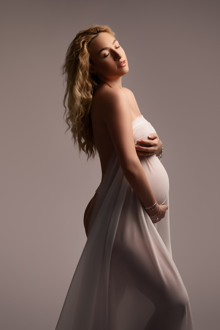 sedinta-foto-maternitate-gravida-bucuresti-Daniela-Balea