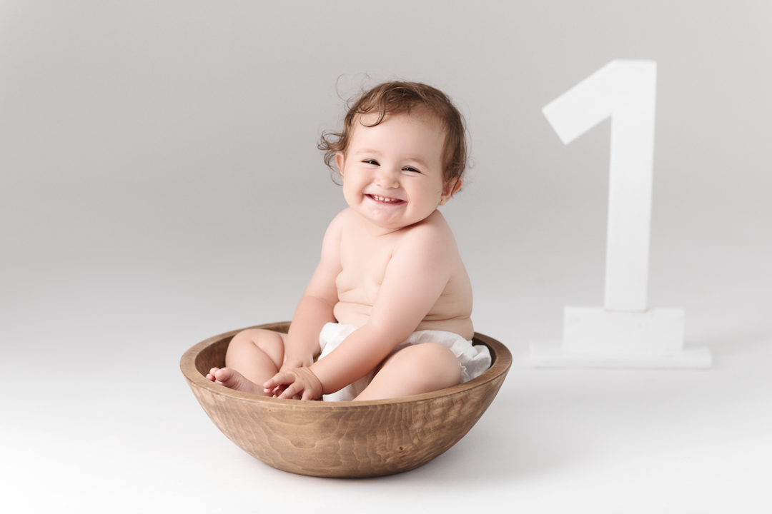 poze-1-an-sedinta-foto-smash-the-cake-poze-bebe-fotograf-studio-bucuresti-daniela-balea-fotograf