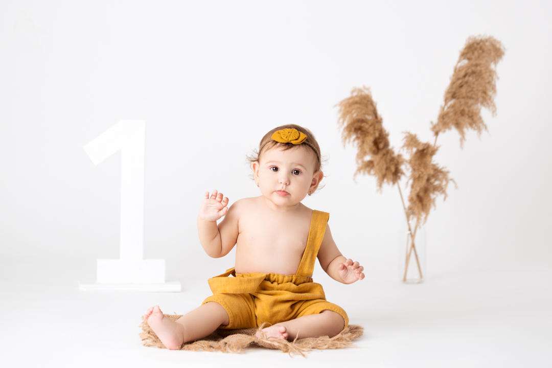 poze-1-an-sedinta-foto-smash-the-cake-poze-bebe-fotograf-studio-bucuresti-pret