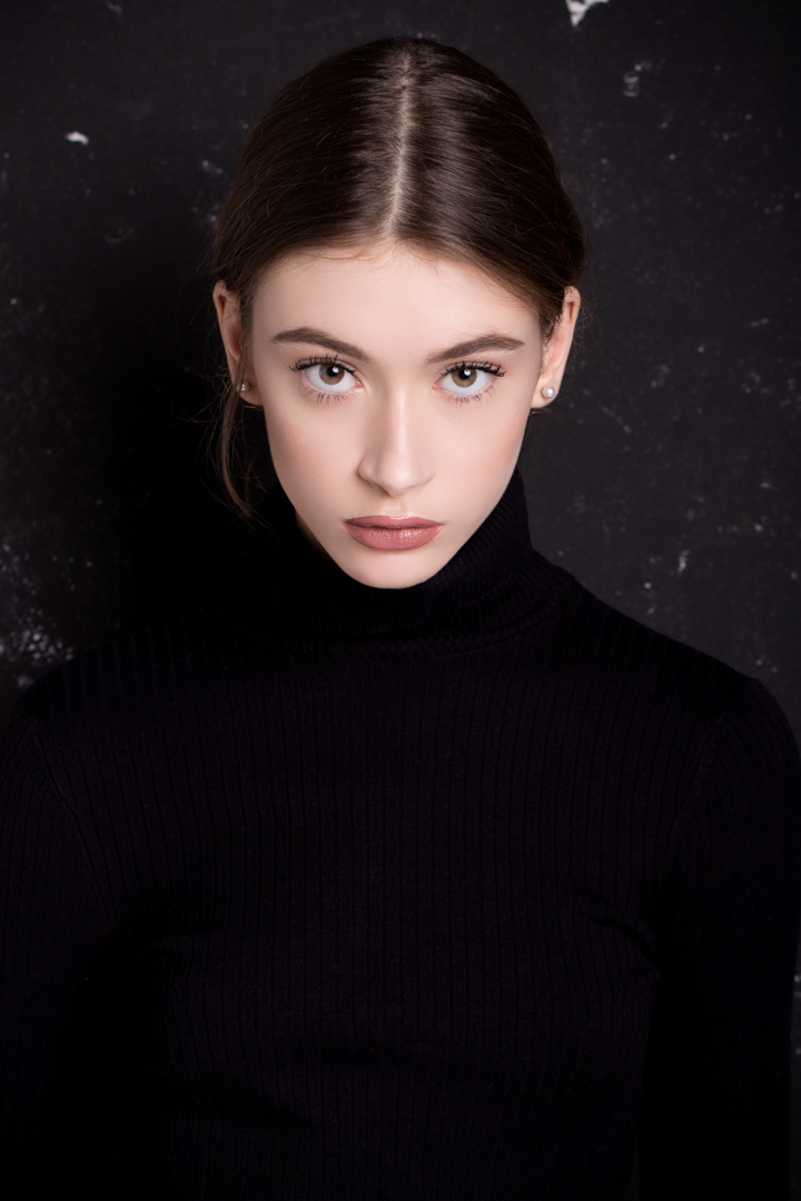 sedinta-foto-corporate-linkedin-Daniela-Balea-fotograf