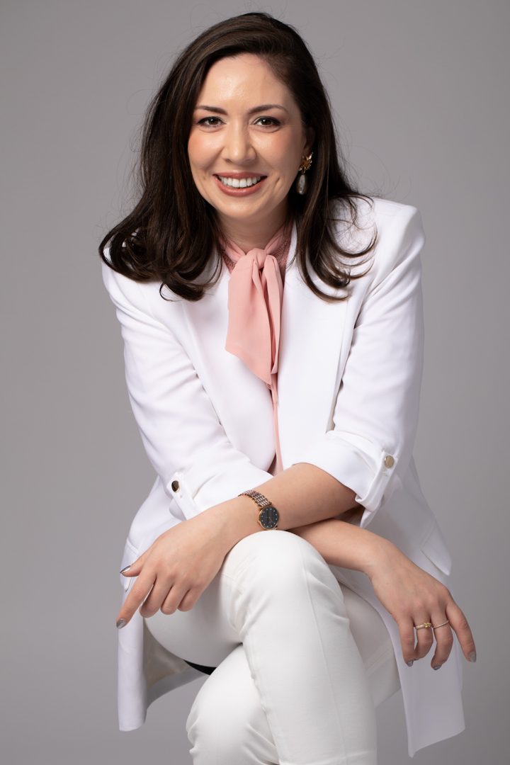 sedinta-foto-corporate-profi-Daniela-Balea-fotograf