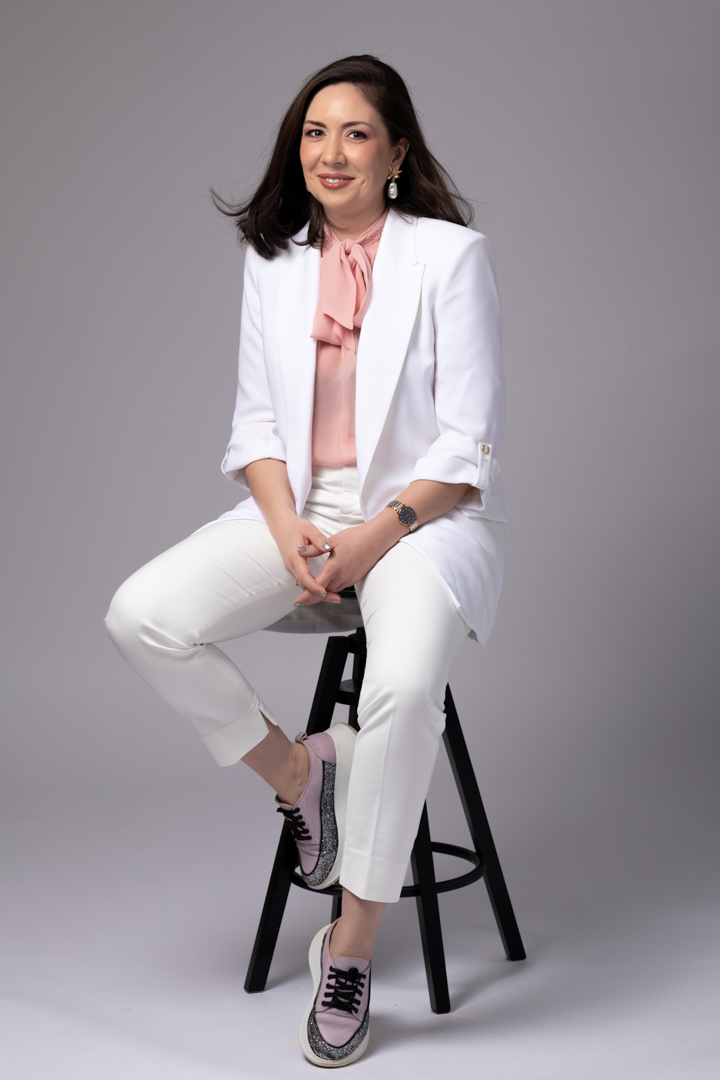 sedinta-foto-portret-Bucuresti-pret-Daniela-Balea-fotograf